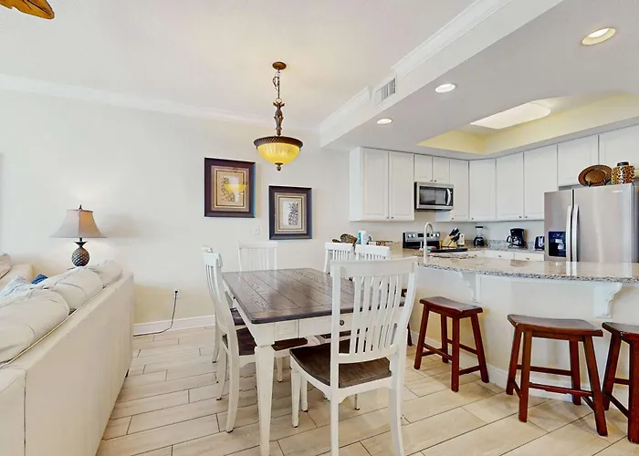 Holiday home Inviting Gulf-front With Pool Sauna Washer Dryer & Ac