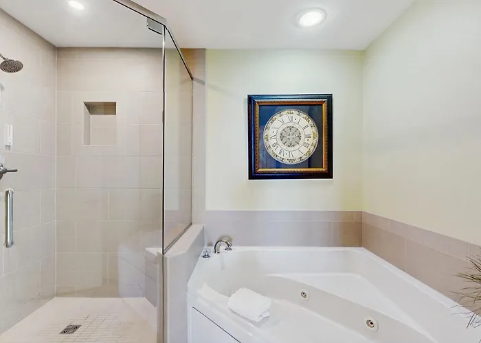 Inviting Gulf-front With Pool Sauna Washer Dryer & Ac Gulf Shores