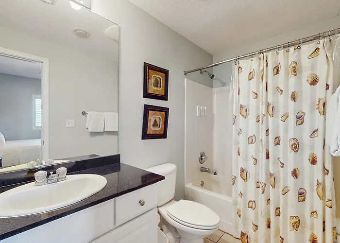 Inviting Gulf-front With Pool Sauna Washer Dryer & Ac Holiday home