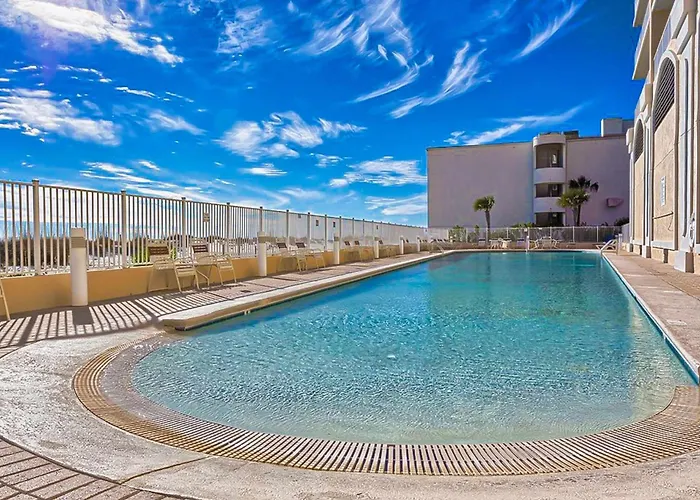 Inviting Gulf-front With Pool Sauna Washer Dryer & Ac *